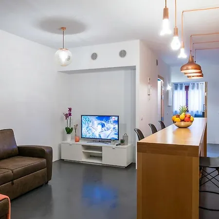 Luxury In Canteras Beachfront Apartment *